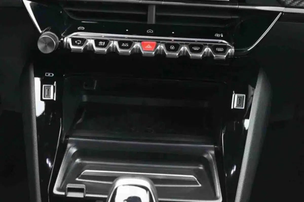 Peugeot 2008 nuova a Torino (15)