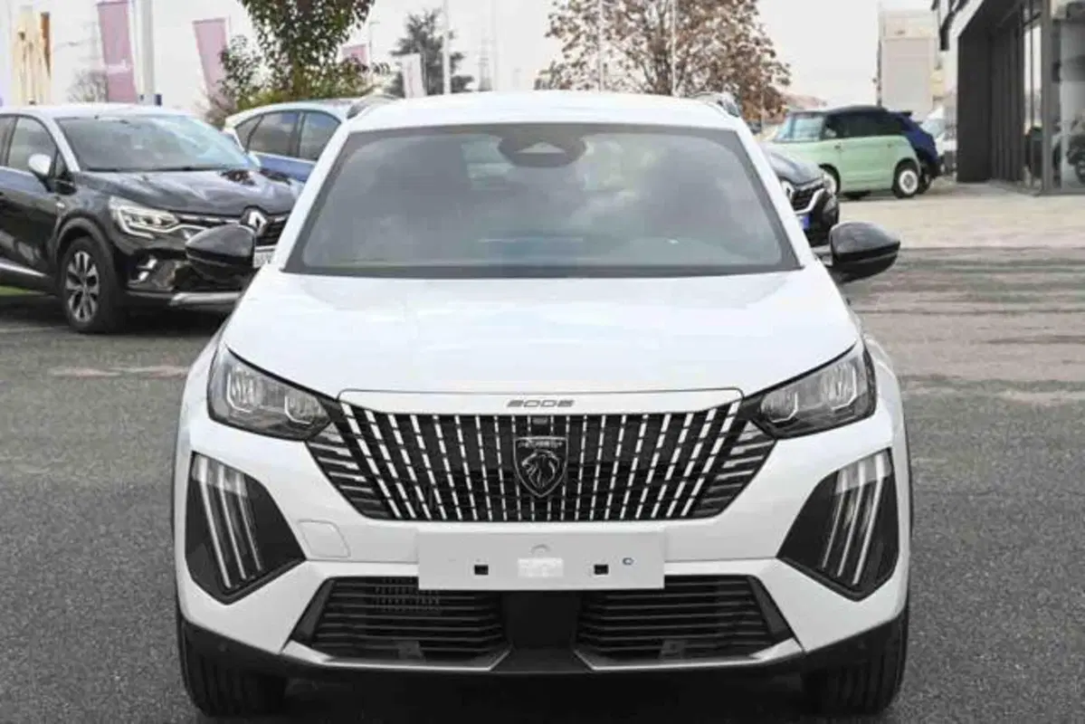 Peugeot 2008 nuova a Torino (16)