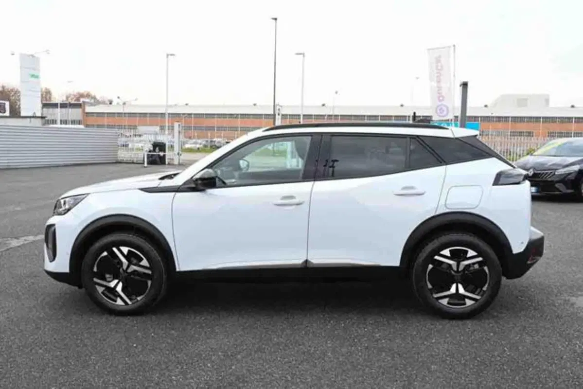 Peugeot 2008 nuova a Torino (19)