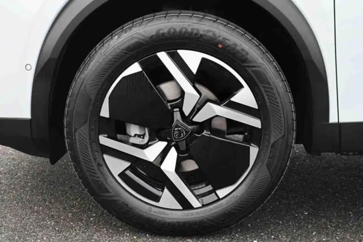 Peugeot 2008 nuova a Torino (6)