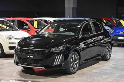 Peugeot 208 1.2 hybrid Active 100cv e-dcs 6 nuova a Pianezza