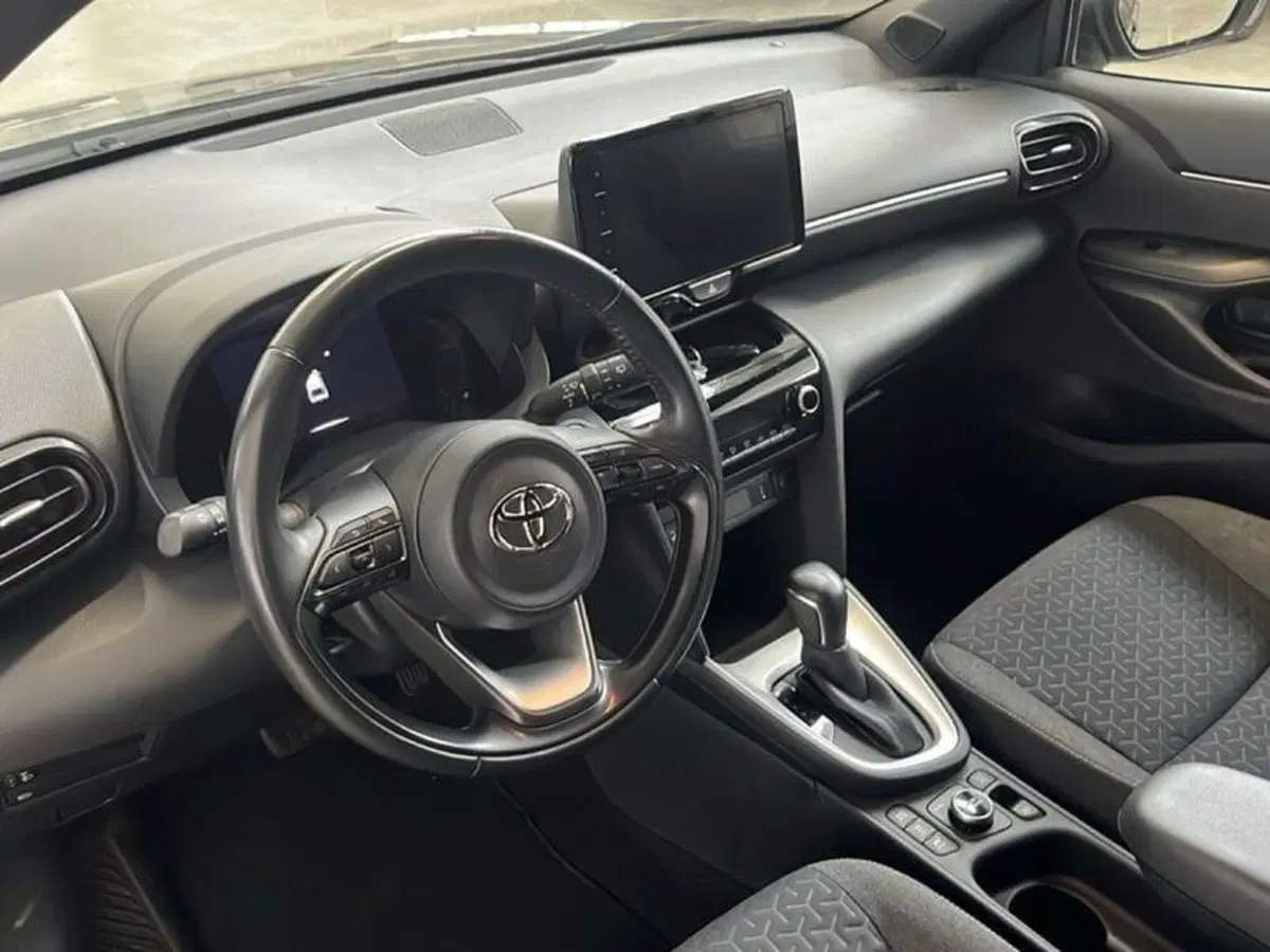 Toyota Yaris Cross usata a Vicenza (11)