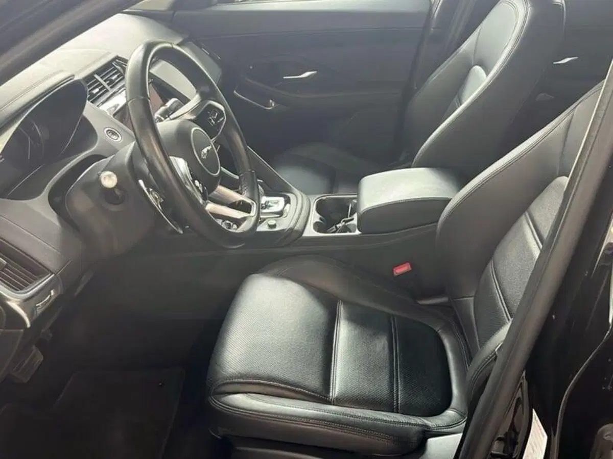 Jaguar E-Pace usata a Vicenza (10)