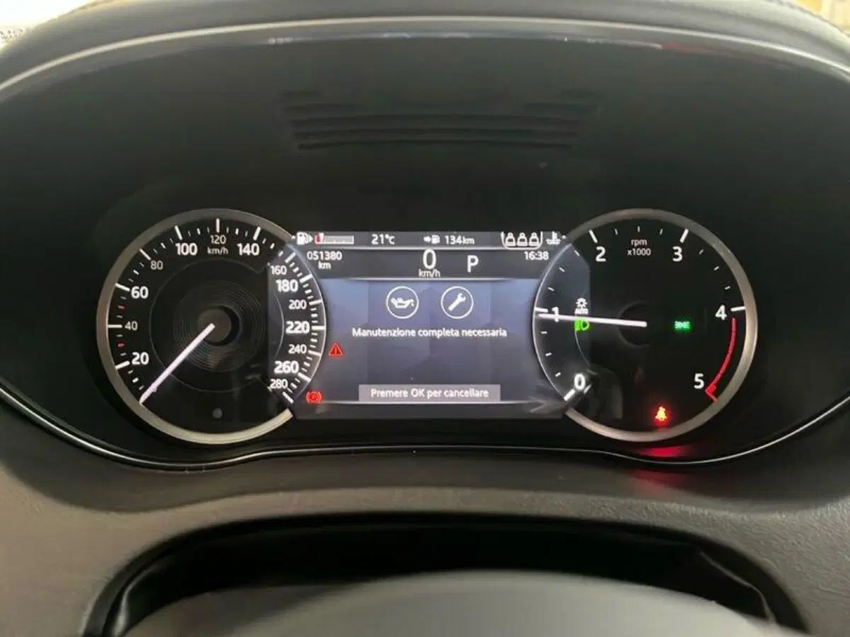 Jaguar E-Pace usata a Vicenza (13)