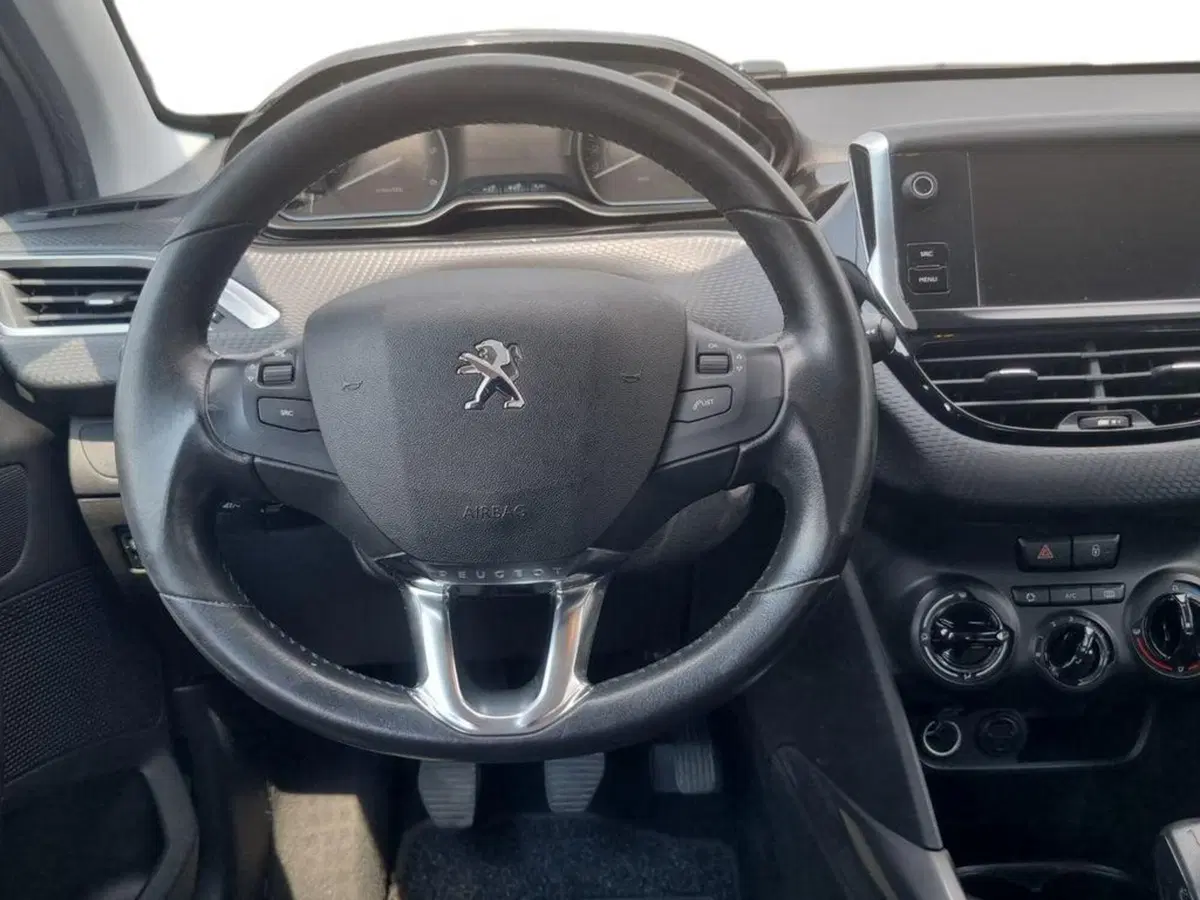 Peugeot 2008 usata a Vicenza (7)