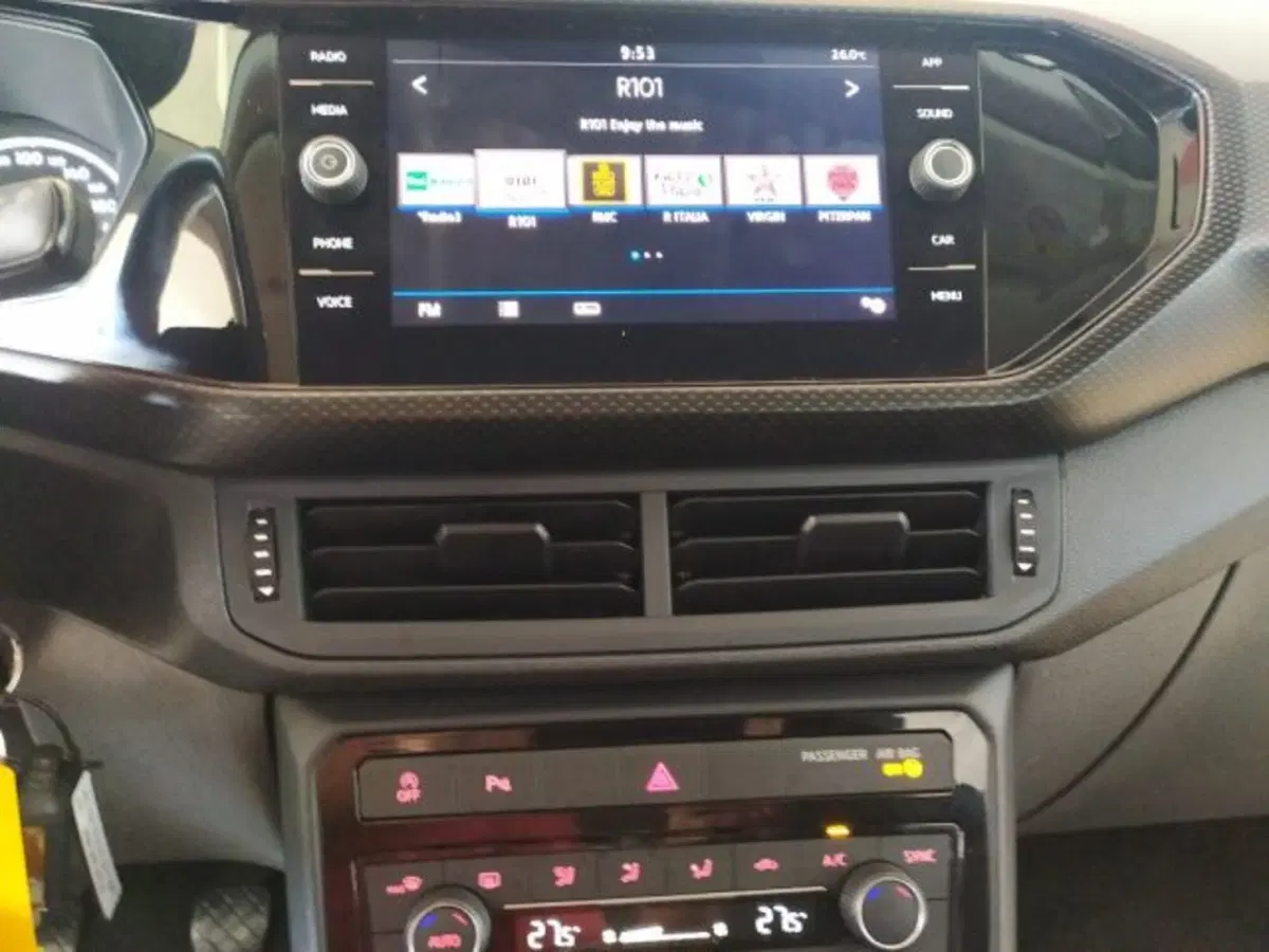Volkswagen T-Cross usata a Trieste (9)