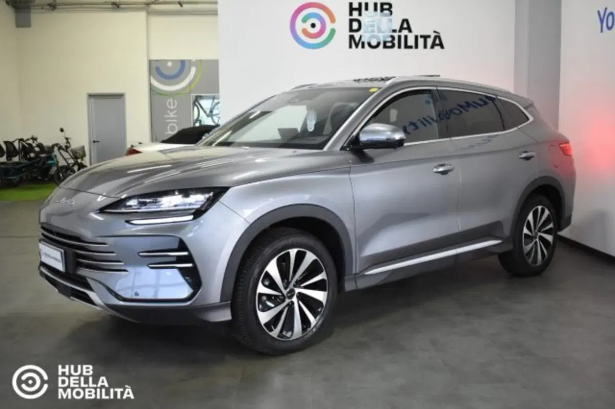 Byd Seal U DM-i usata a Perugia (3)