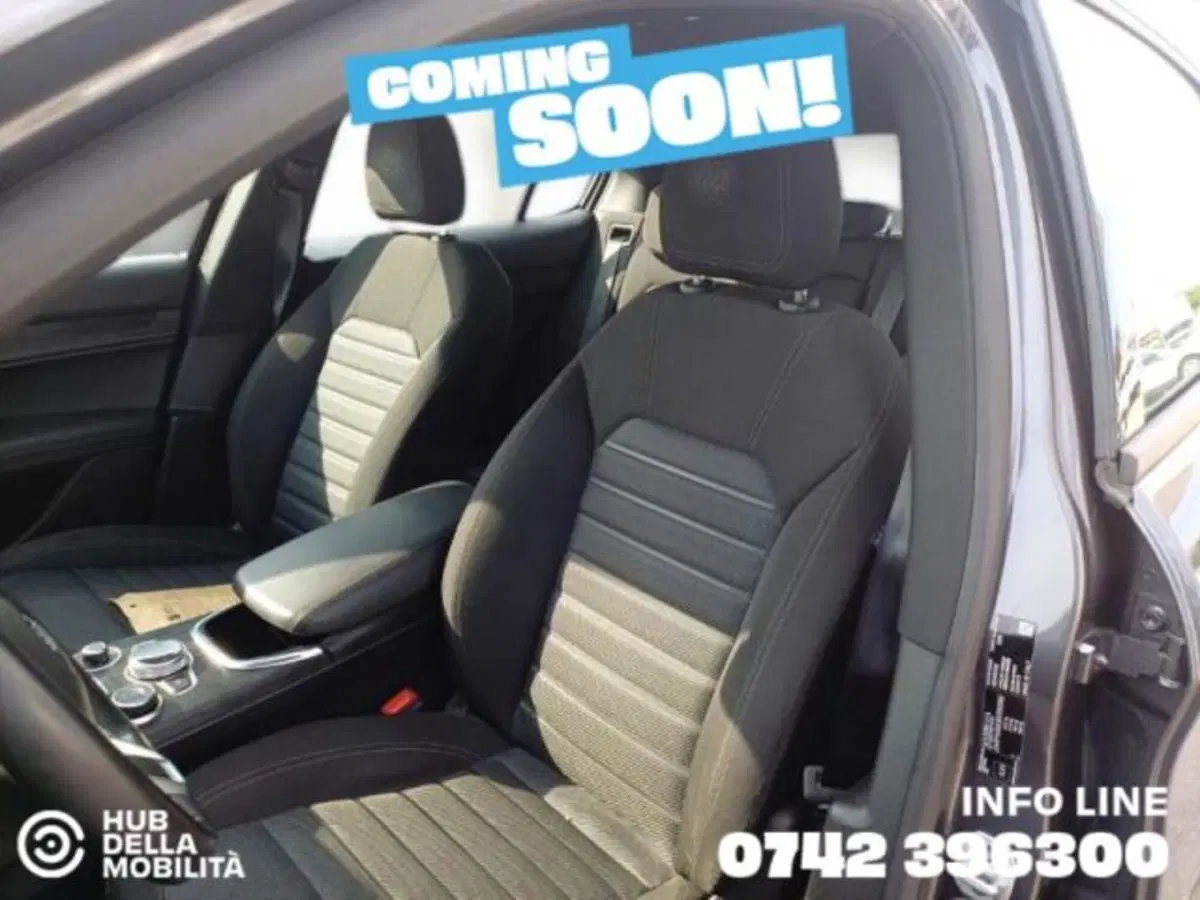 Alfa Romeo Stelvio usata a Perugia (8)