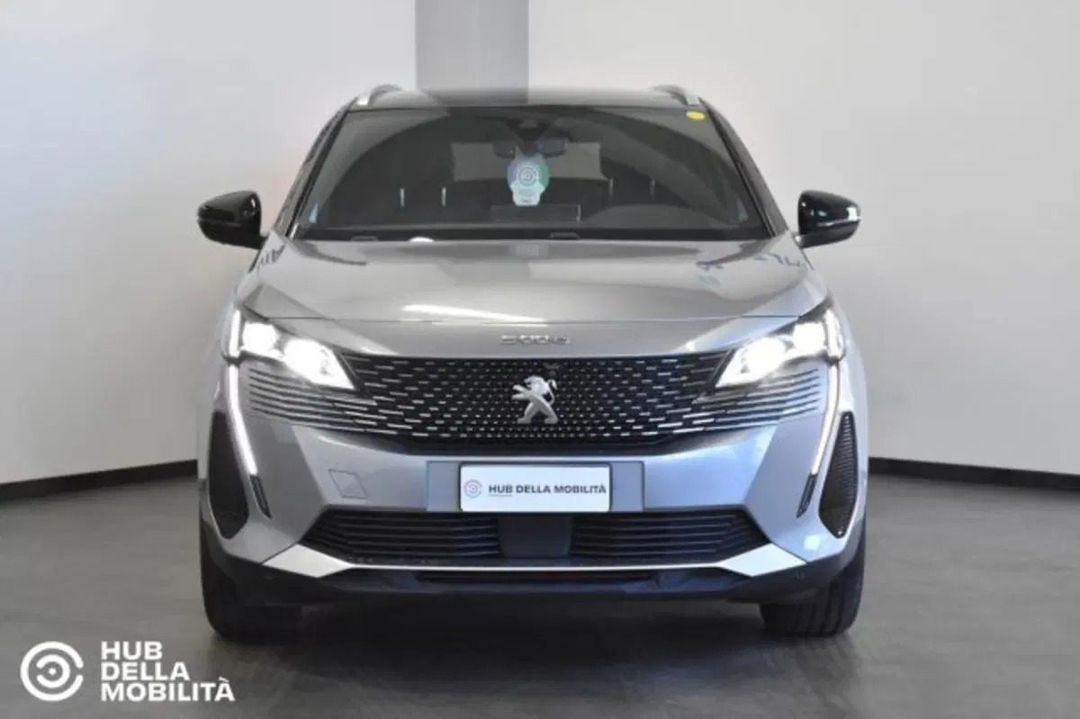 Peugeot 5008 usata a Perugia