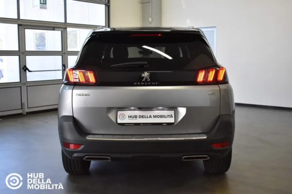 Peugeot 5008 usata a Perugia (5)