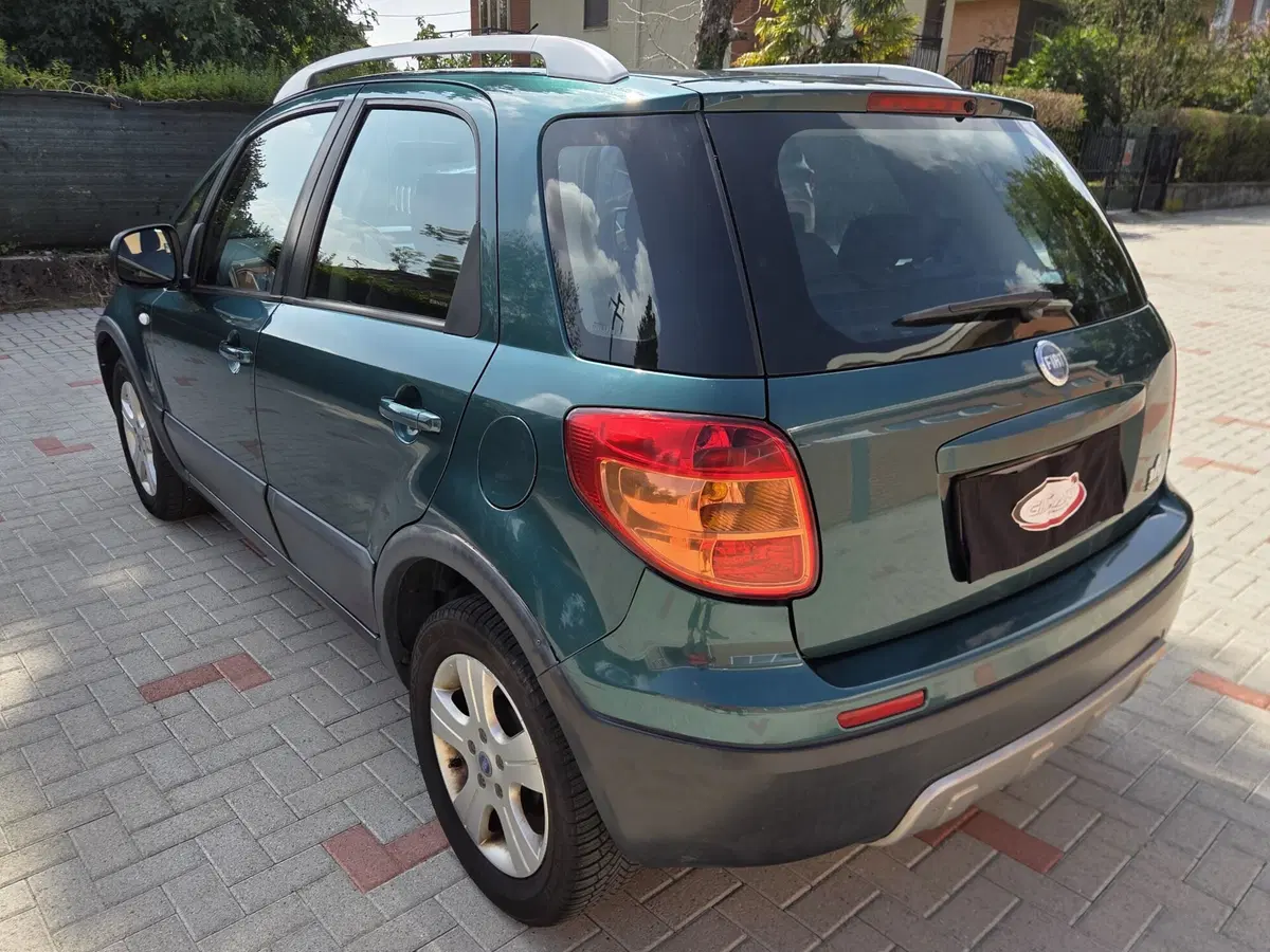Fiat Sedici usata a Torino (4)