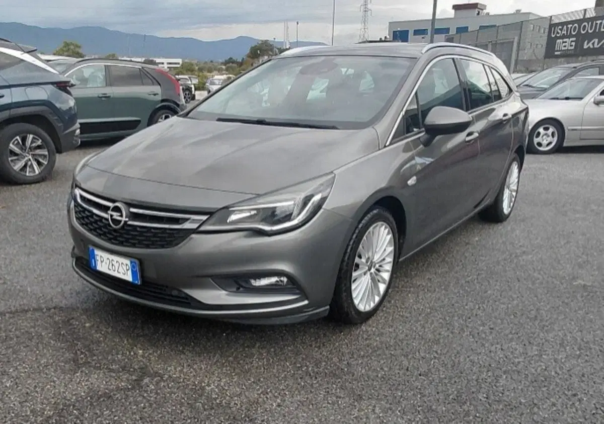 Opel Astra Station Wagon usata a Cosenza
