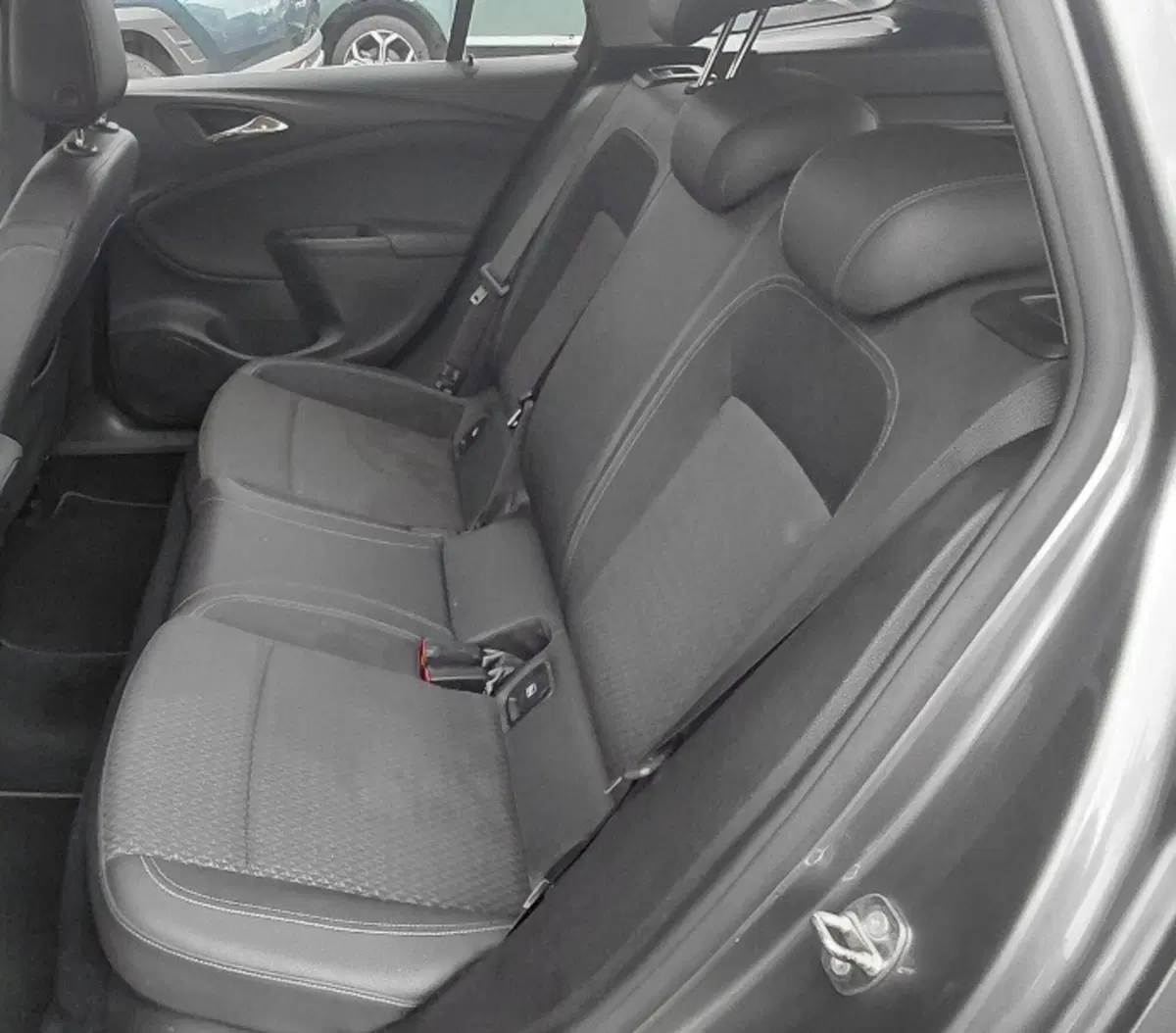 Opel Astra Station Wagon usata a Cosenza (13)