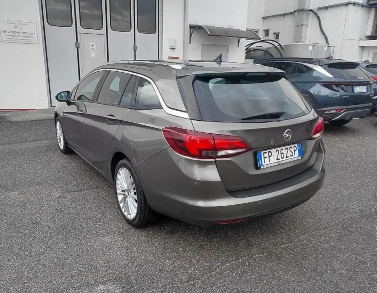 Opel Astra Station Wagon usata a Cosenza (7)