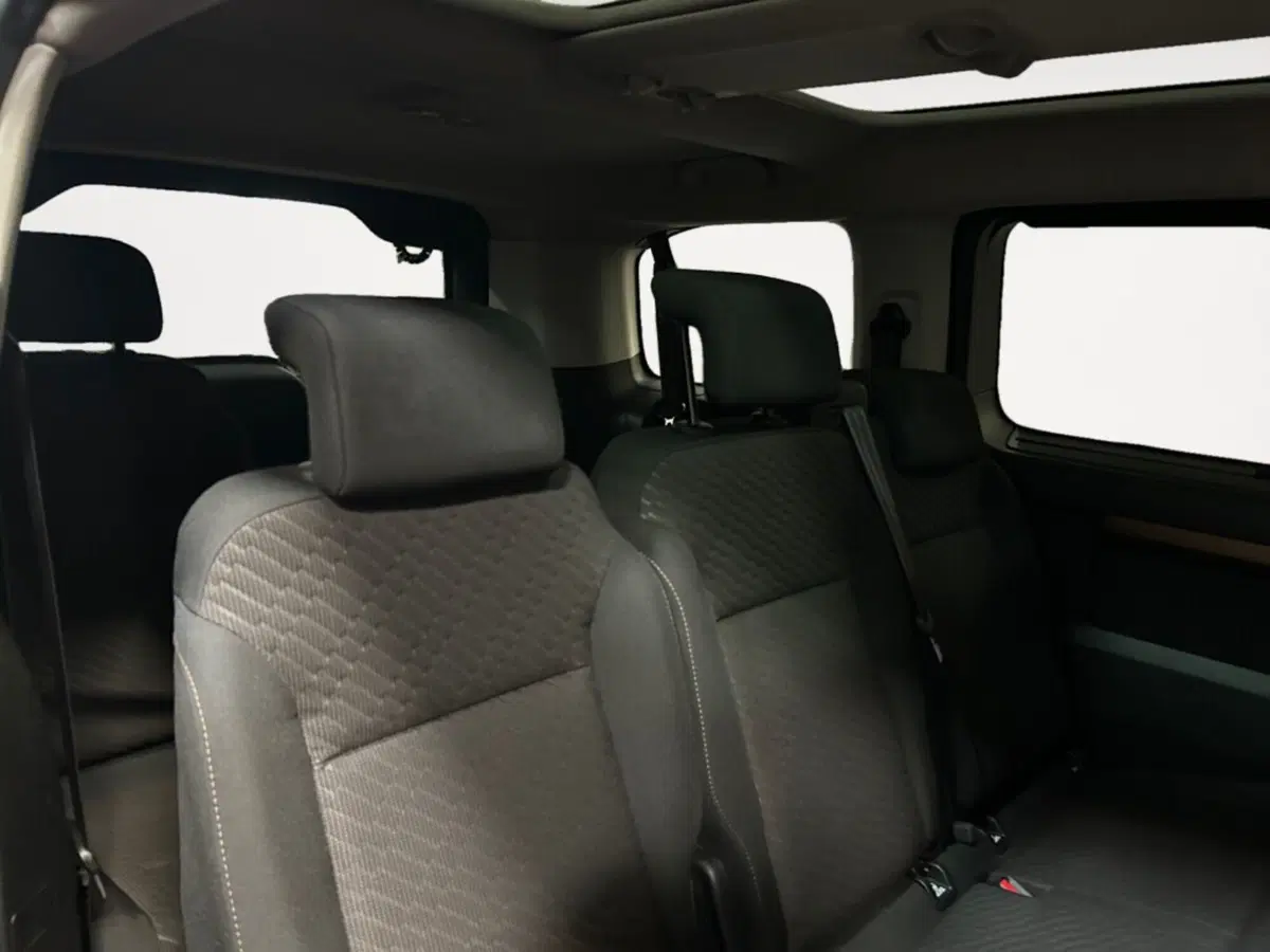 Toyota Proace Verso usata a Verona (7)