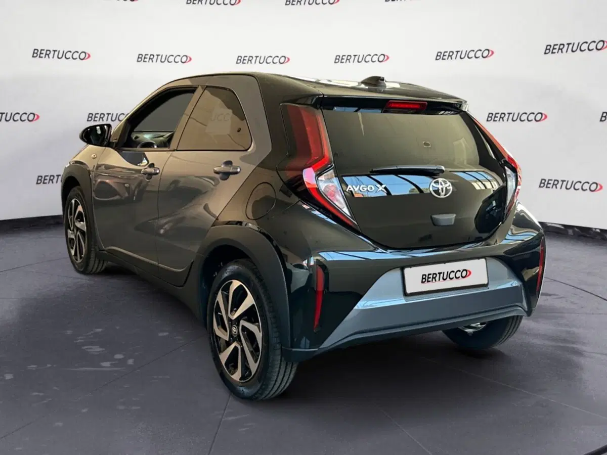 Toyota Aygo X nuova a Verona (3)