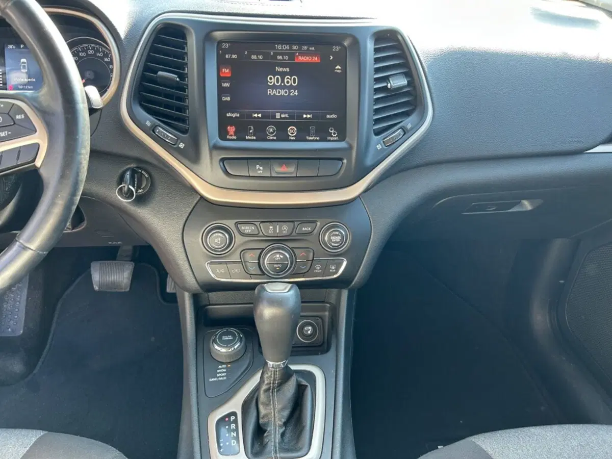 Jeep Cherokee usata a Verona (7)