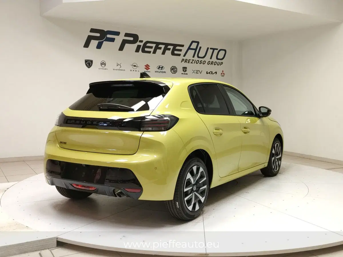 Peugeot 208 nuova a L'Aquila (4)
