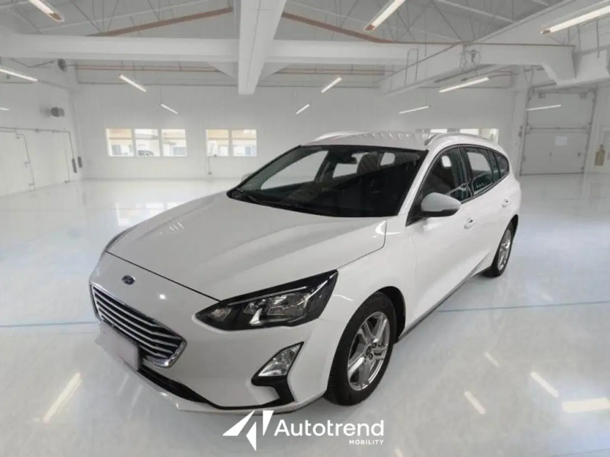 Ford Focus Station Wagon usata a Bari (11)