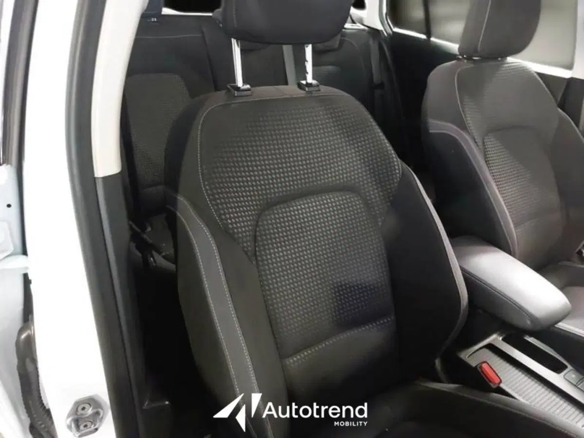 Ford Focus Station Wagon usata a Bari (16)
