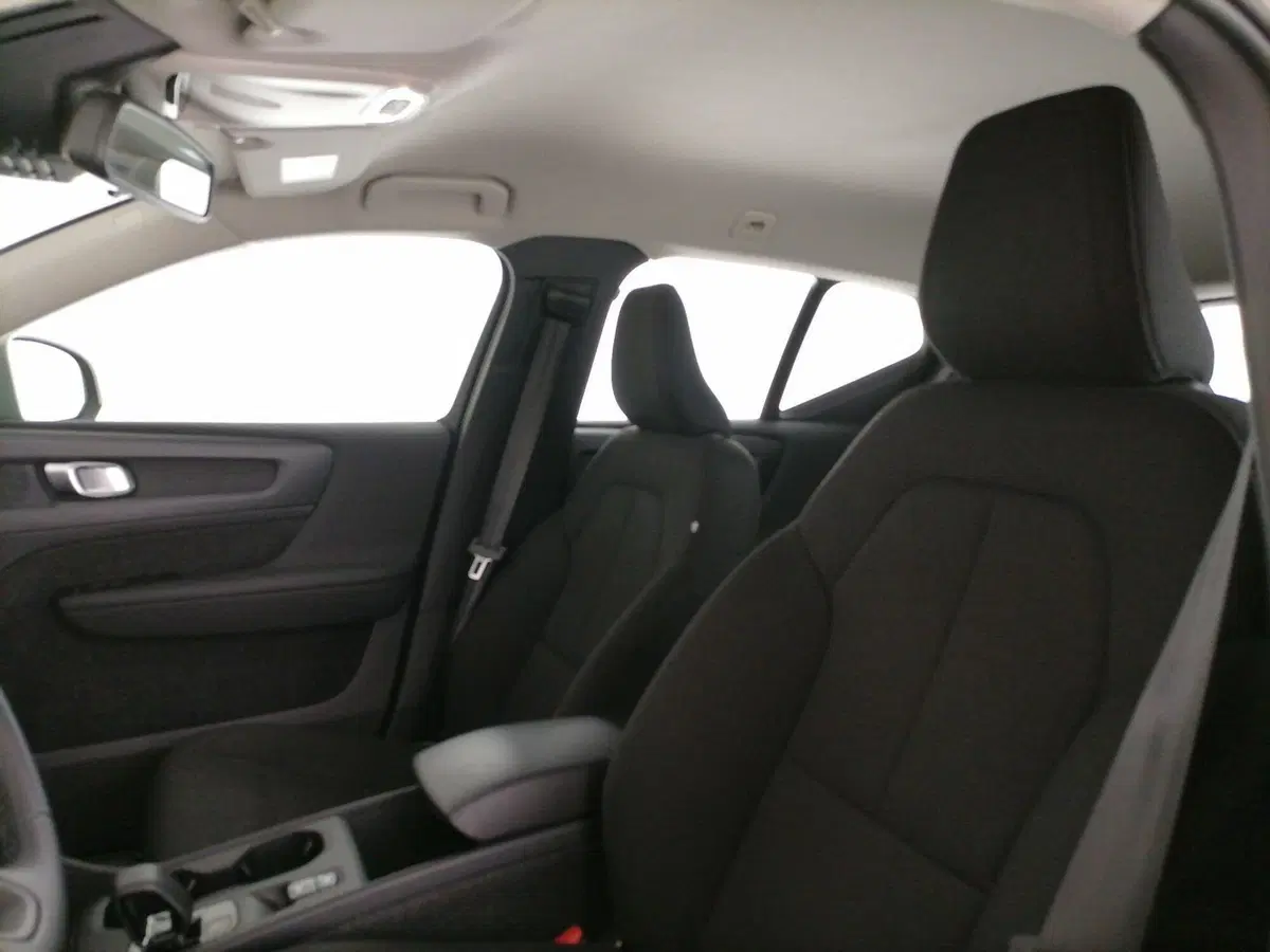 Volvo XC40 usata a Roma (12)