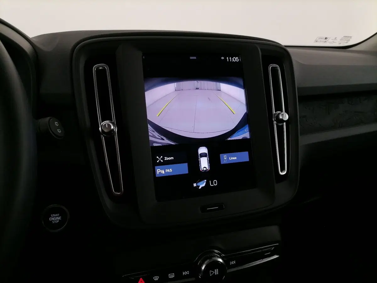 Volvo XC40 usata a Roma (16)