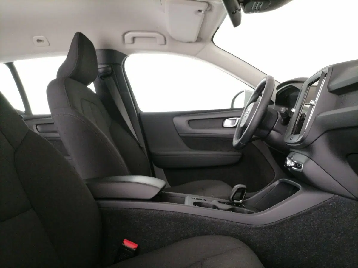 Volvo XC40 usata a Roma (6)