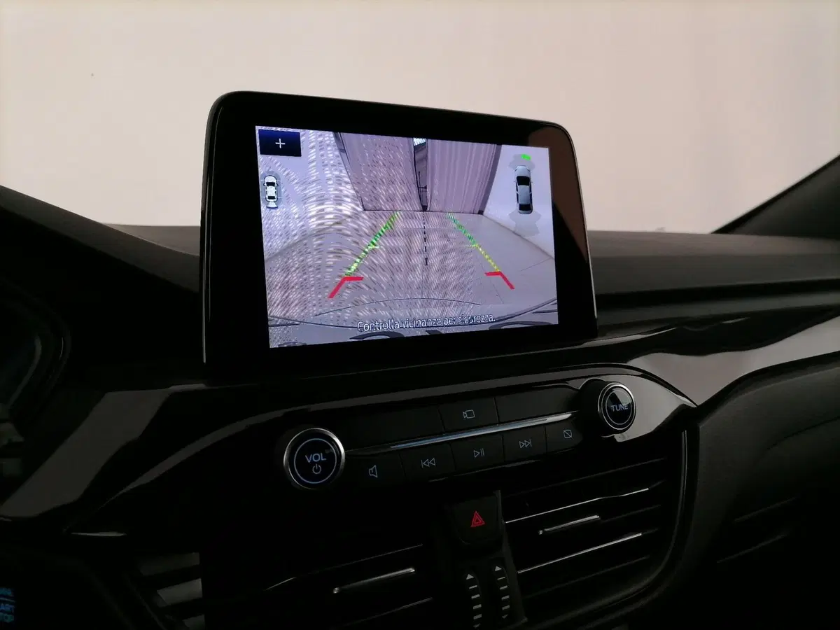 Ford Kuga usata a Roma (18)