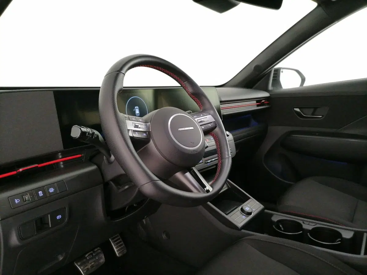 Hyundai Kona usata a Roma (12)