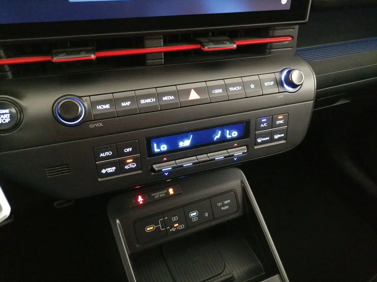 Hyundai Kona usata a Roma (15)