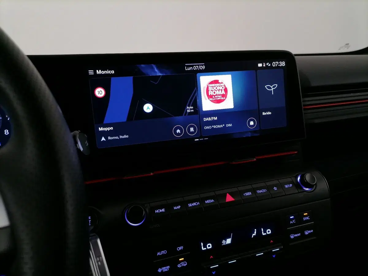 Hyundai Kona usata a Roma (19)