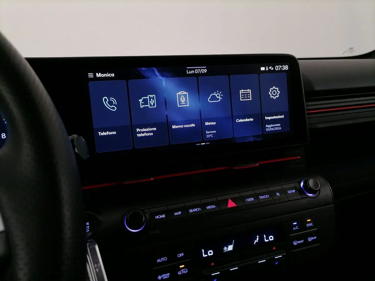 Hyundai Kona usata a Roma (20)