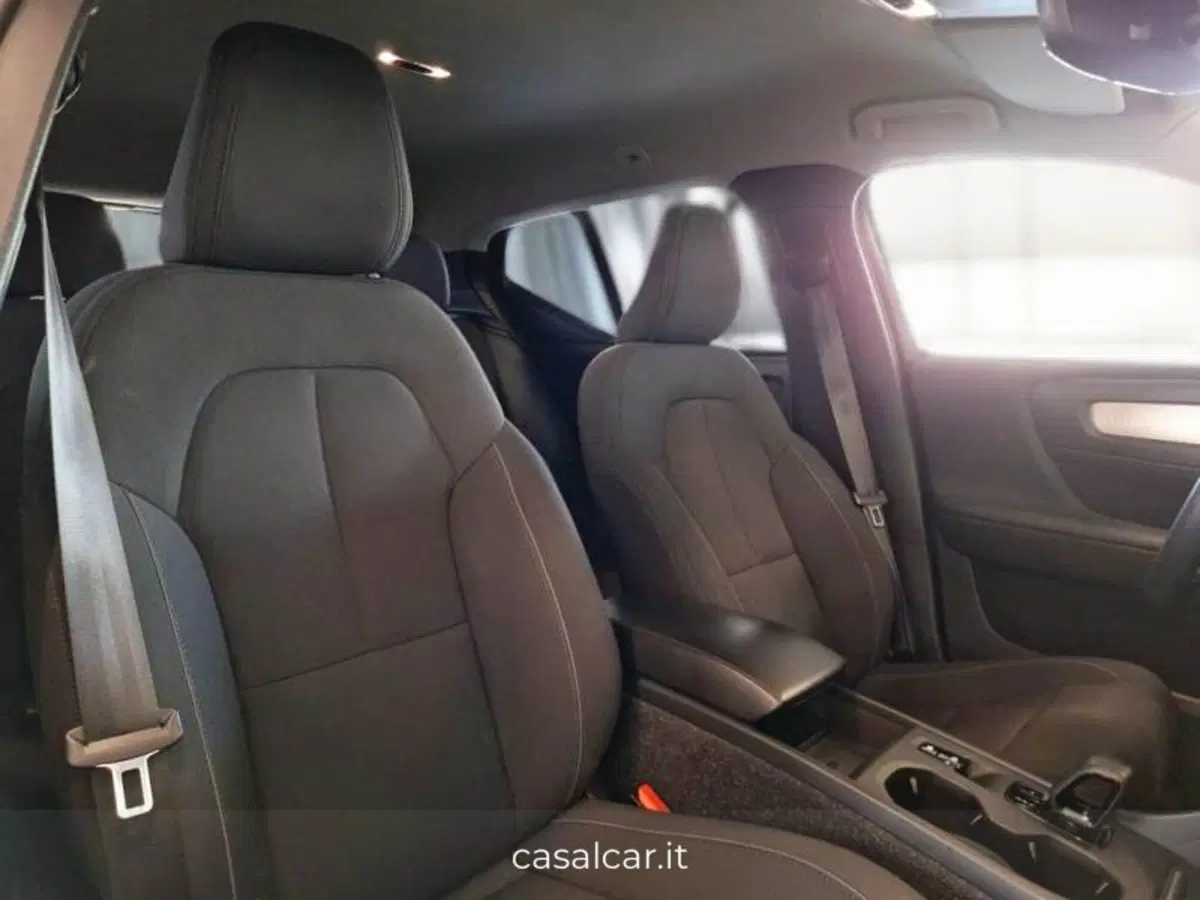 Volvo XC40 usata a Salerno (11)