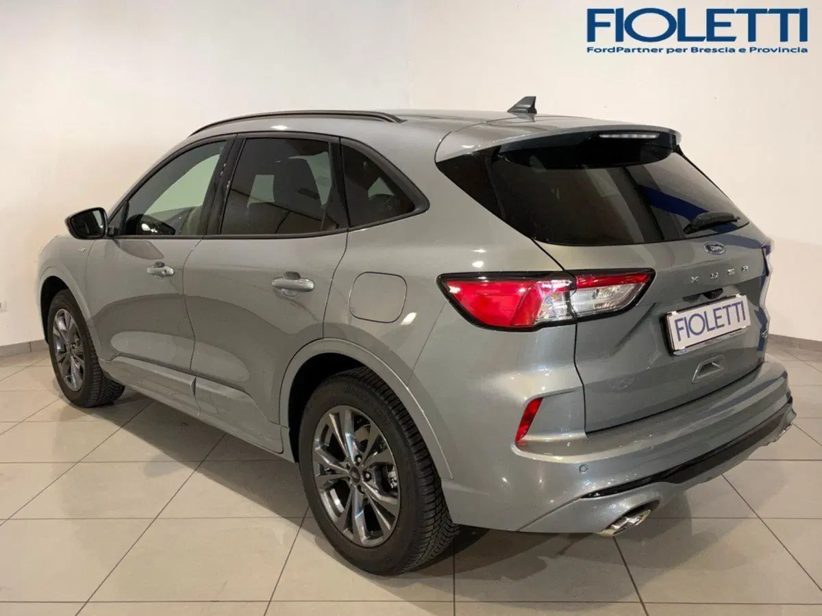 Ford Kuga nuova a Brescia (2)