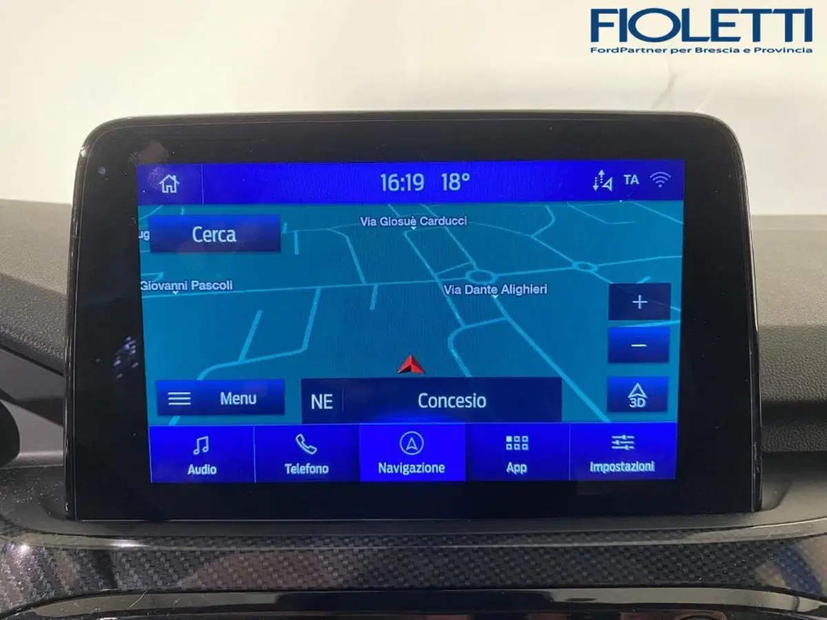 Ford Kuga nuova a Brescia (9)