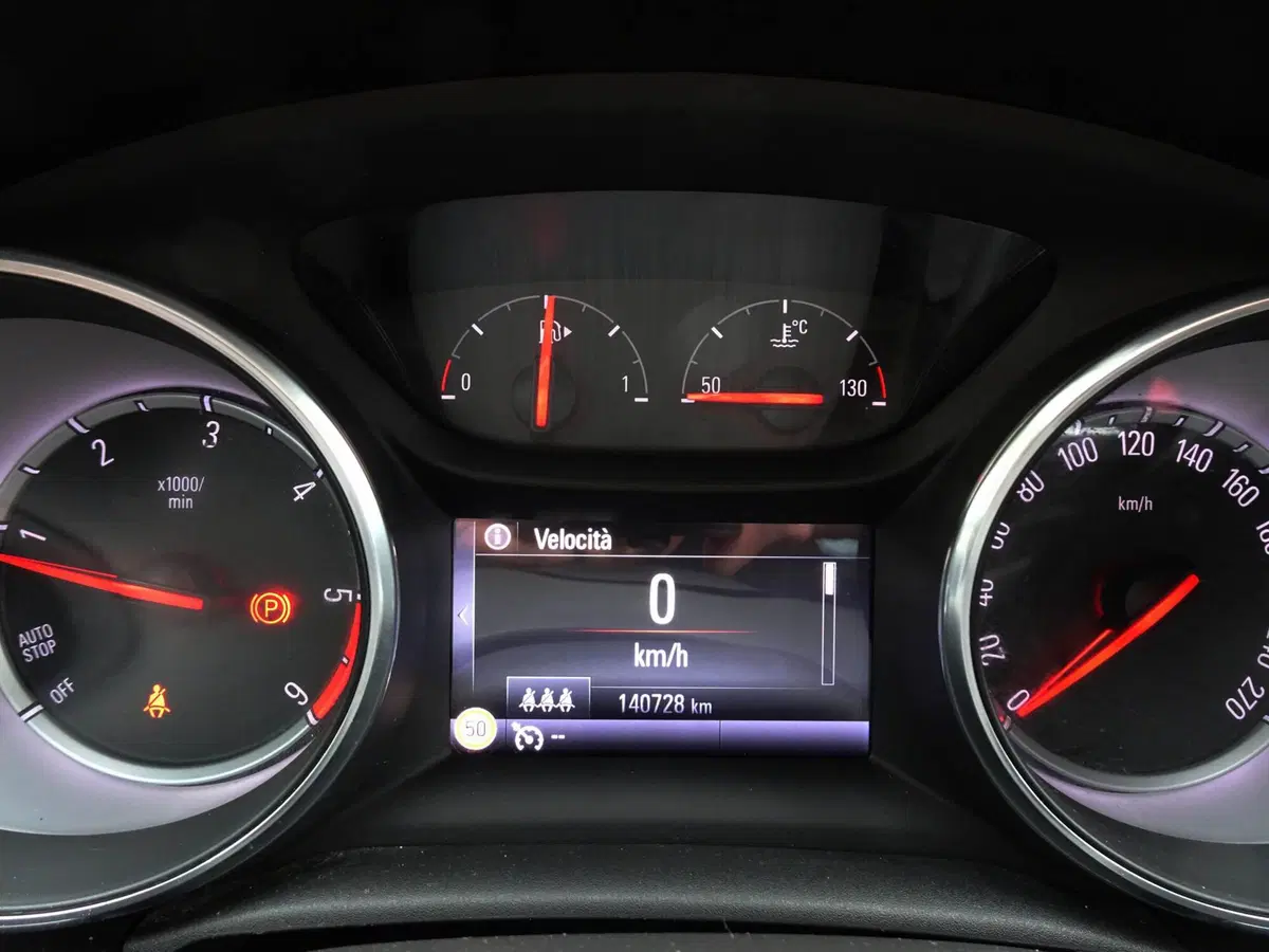 Opel Astra Station Wagon usata a Treviso (14)
