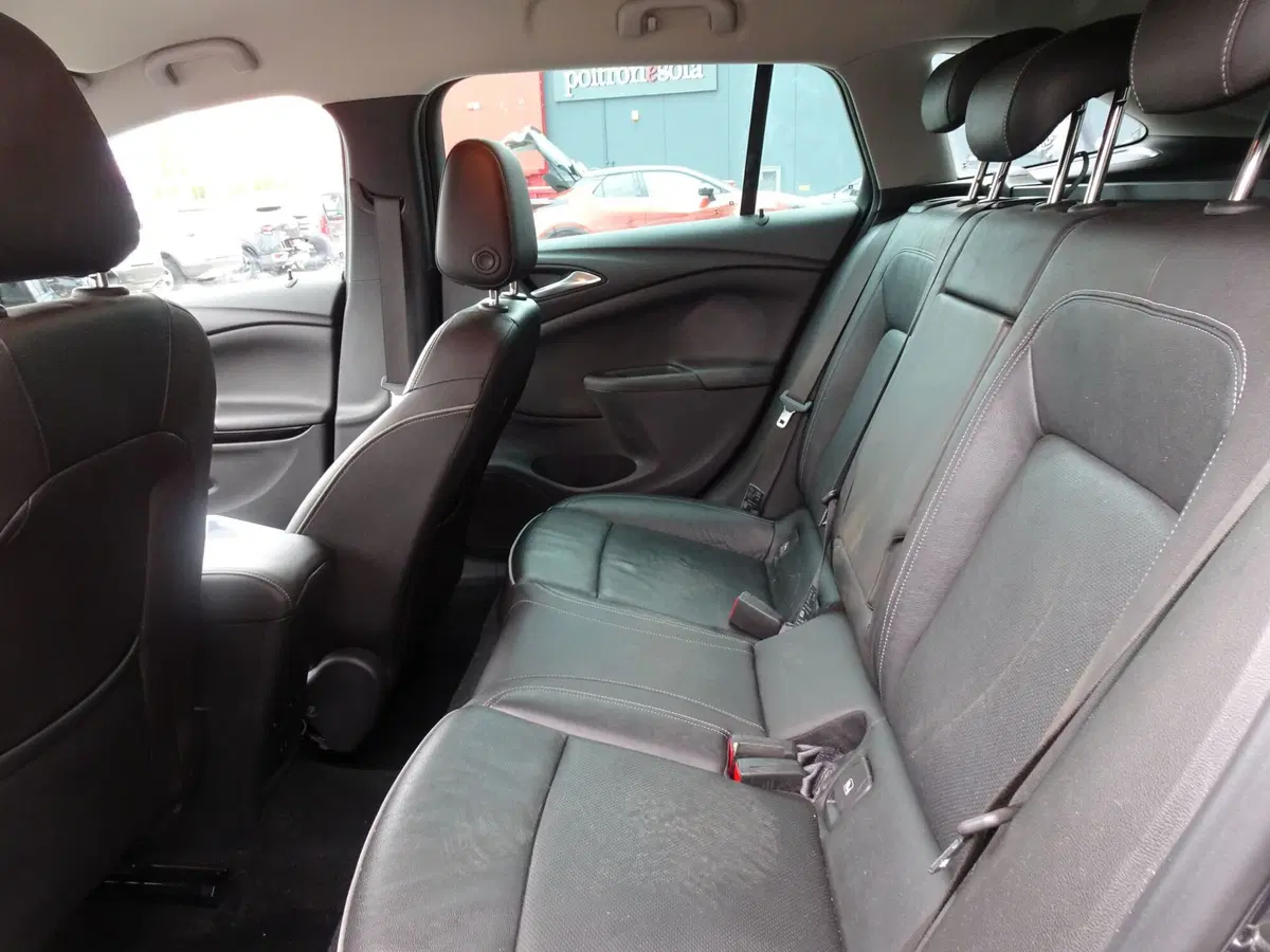 Opel Astra Station Wagon usata a Treviso (9)