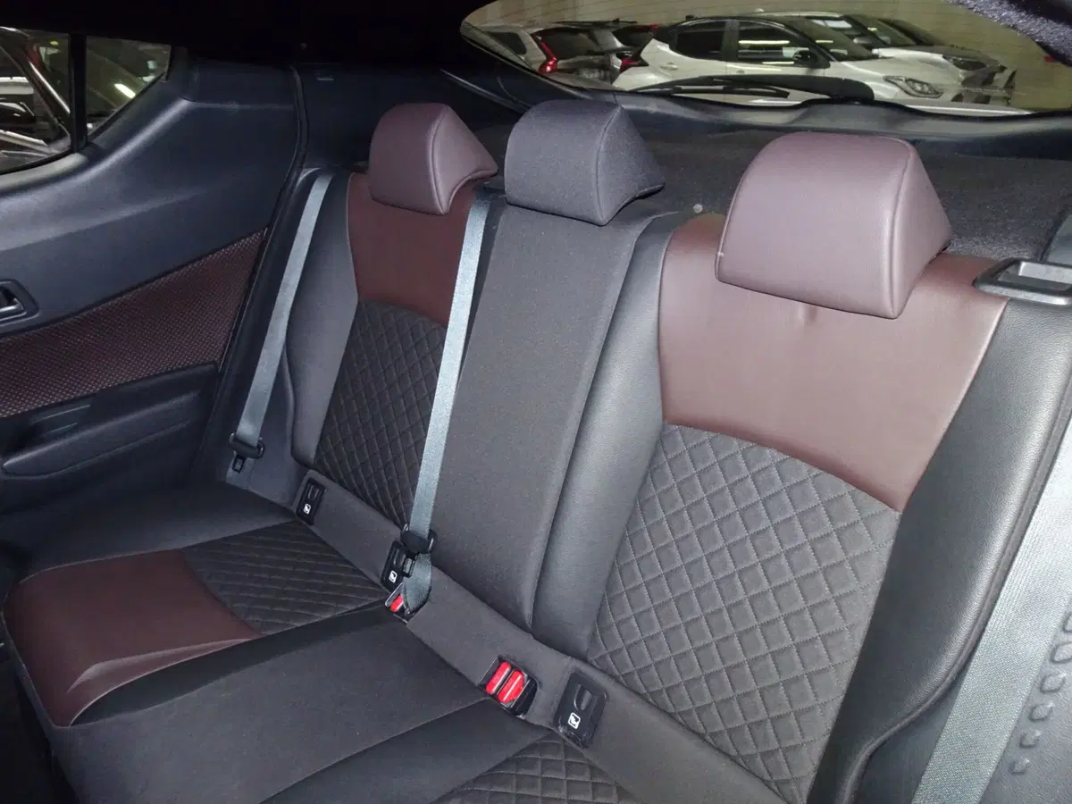 Toyota Toyota C-HR usata a Treviso (11)