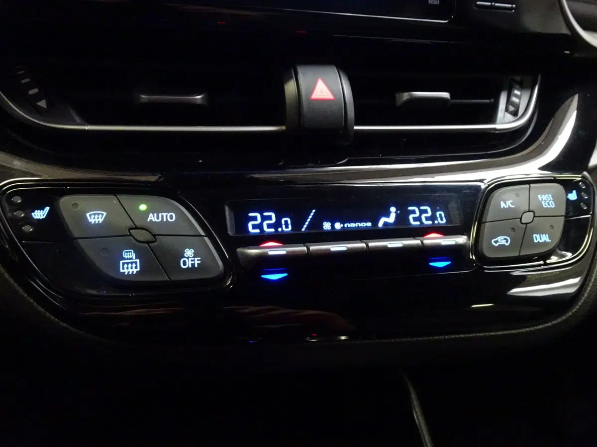 Toyota Toyota C-HR usata a Treviso (18)