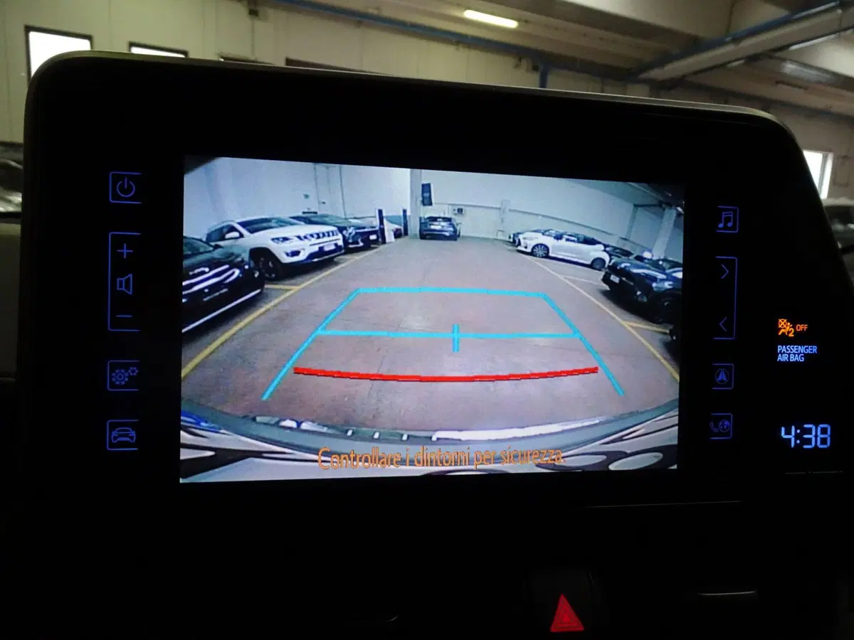Toyota Toyota C-HR usata a Treviso (19)