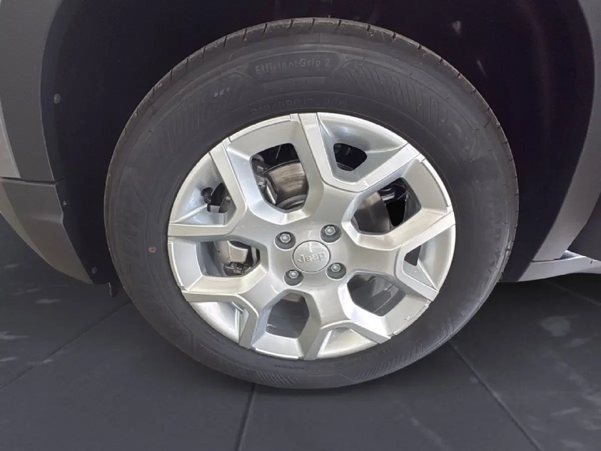 Jeep Avenger nuova a Agrigento (14)