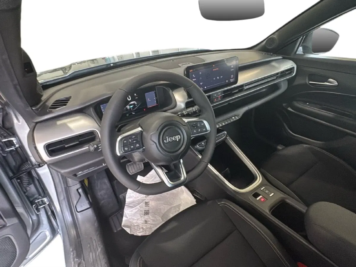 Jeep Avenger nuova a Agrigento (18)