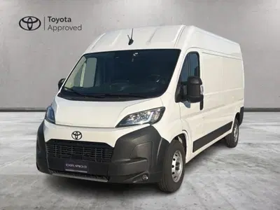 Toyota Proace Max Furgone Max 35H 2.2d 180cv L3H2 auto del 2025 usata a Torri di Quartesolo