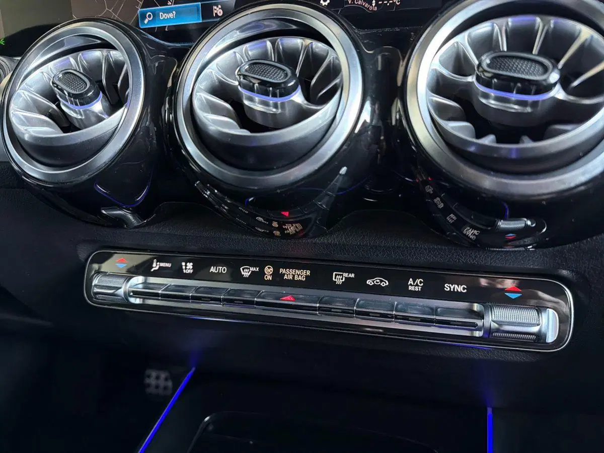 Mercedes-Benz GLB usata a Bergamo (14)