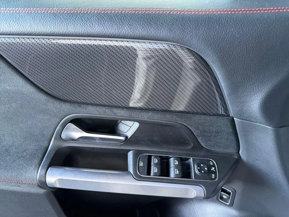 Mercedes-Benz GLB usata a Bergamo (18)