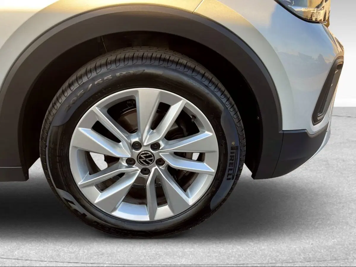 Volkswagen T-Cross usata a Livorno (12)