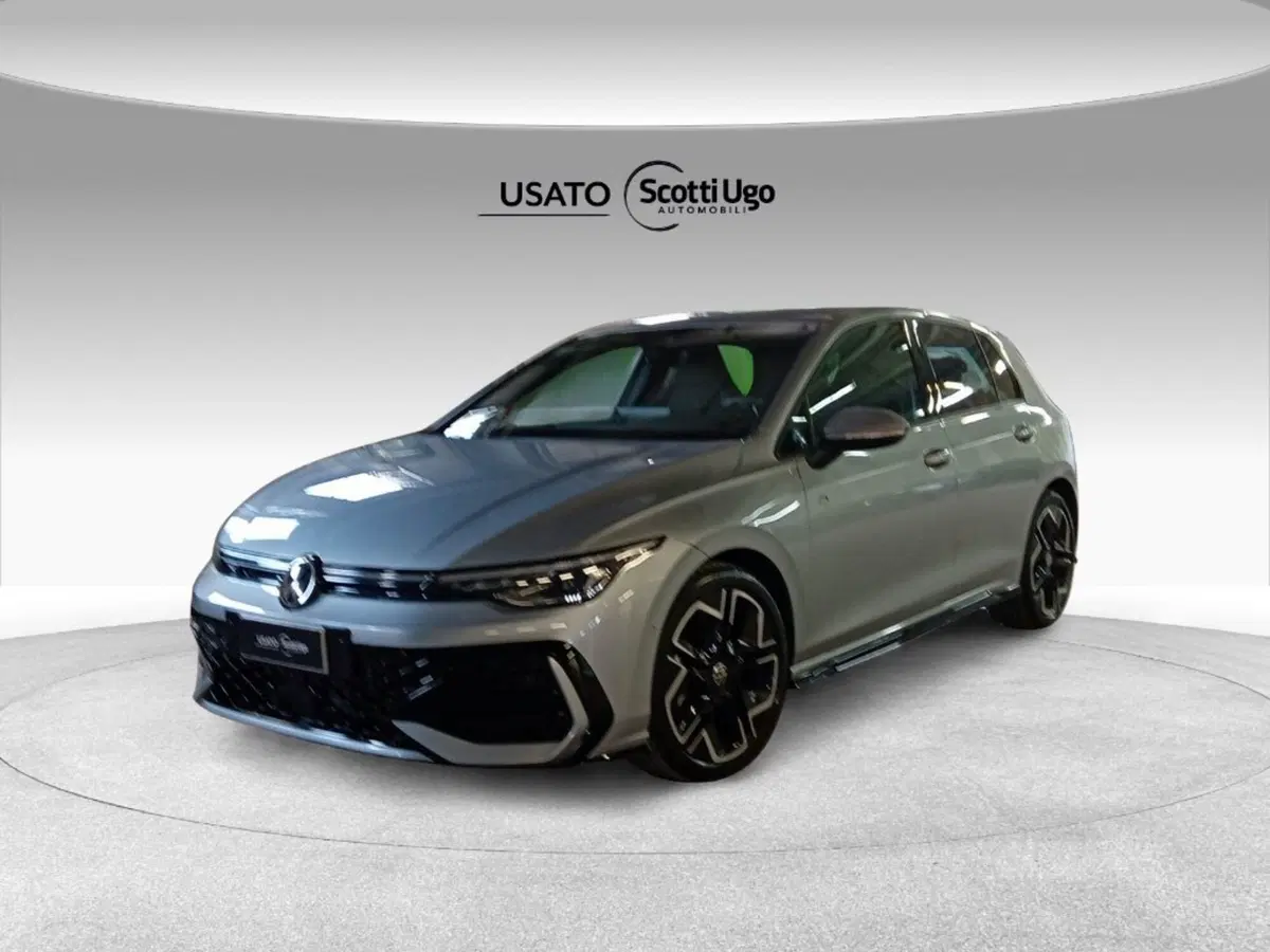 Volkswagen Golf usata a Livorno