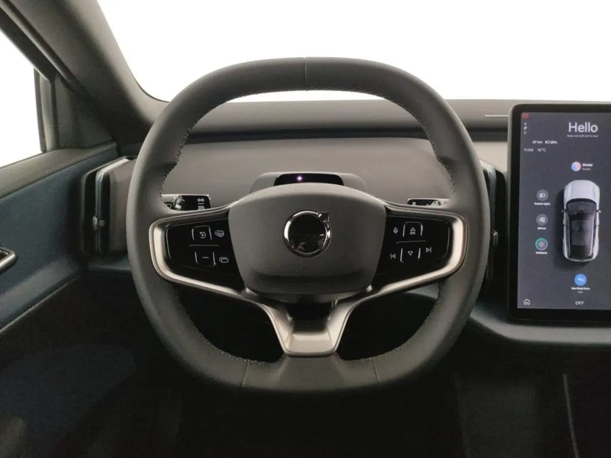 Volvo EX30 nuova a Como (13)