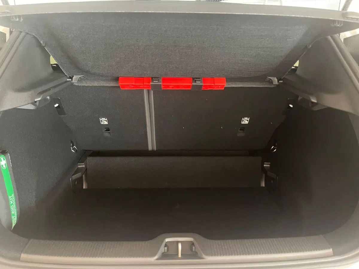Volvo EX30 nuova a Como (9)