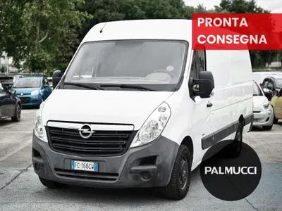 Opel Movano Furgone 35 3.0 CDTI 136CV PM-TA Combi Semivetrato del 2015 usata a Prato